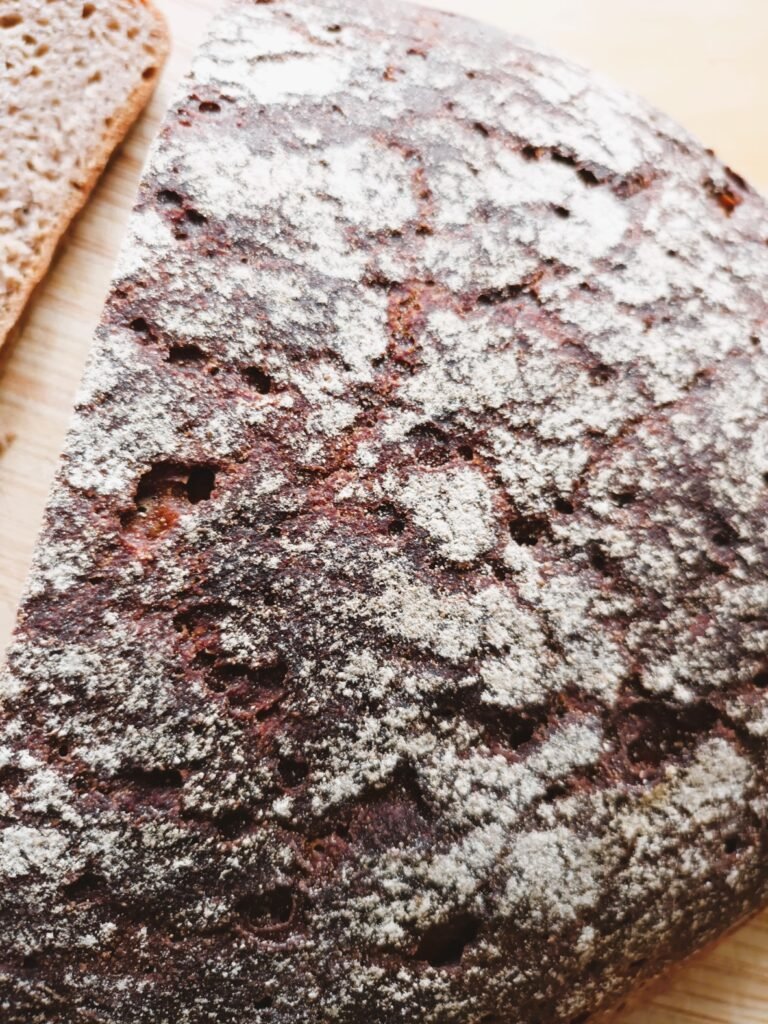 Roggen Vollkornbrot mit Sauerteig