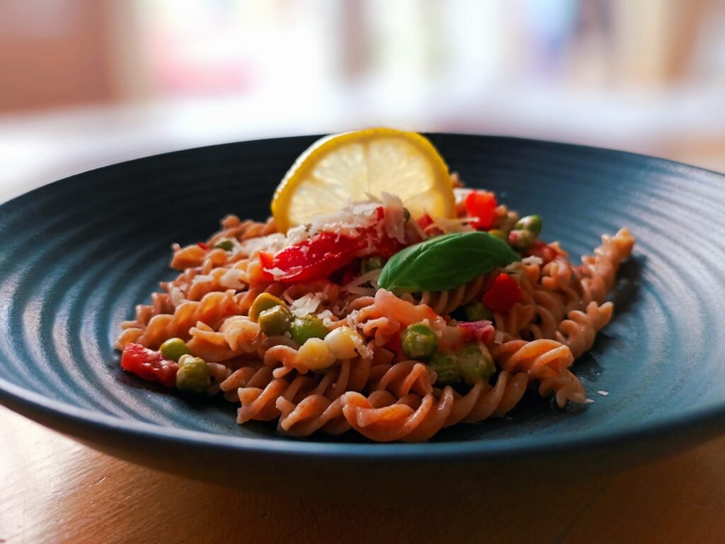 Zitronen-Pasta mit Gemüse