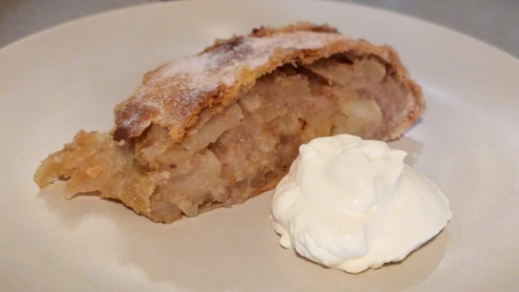 Apfelstrudel