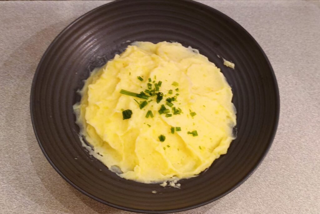 Einfaches Kartoffelpüree mit wenig Butter