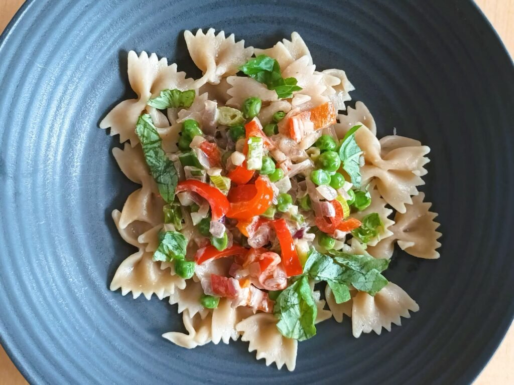 leichte Erbsen-Paprika-Pasta