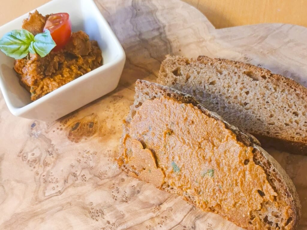 Veganer Linsen-Tomaten-Aufstrich