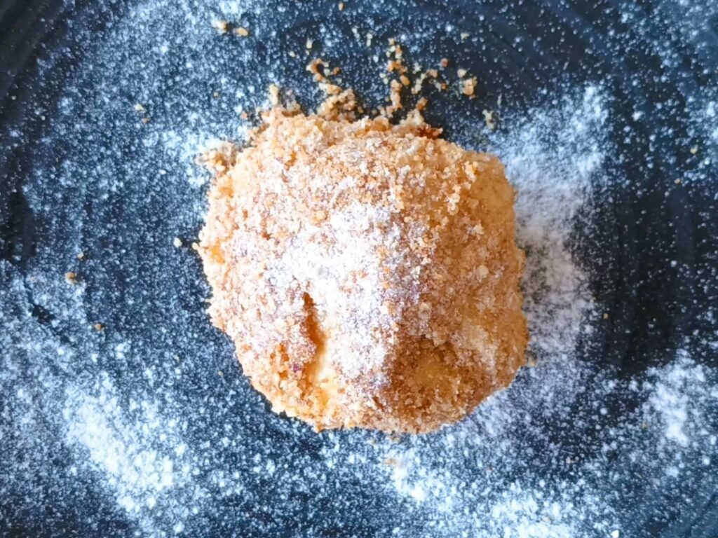 Marillenknödel mit Topfenteig