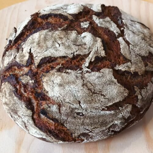 Vollkorn-Roggen-Mischbrot mit Sauerteig