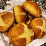 Laugenbrötchen mit Sauerteig