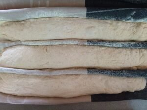 Rustikale Sauerteig-Baguettes