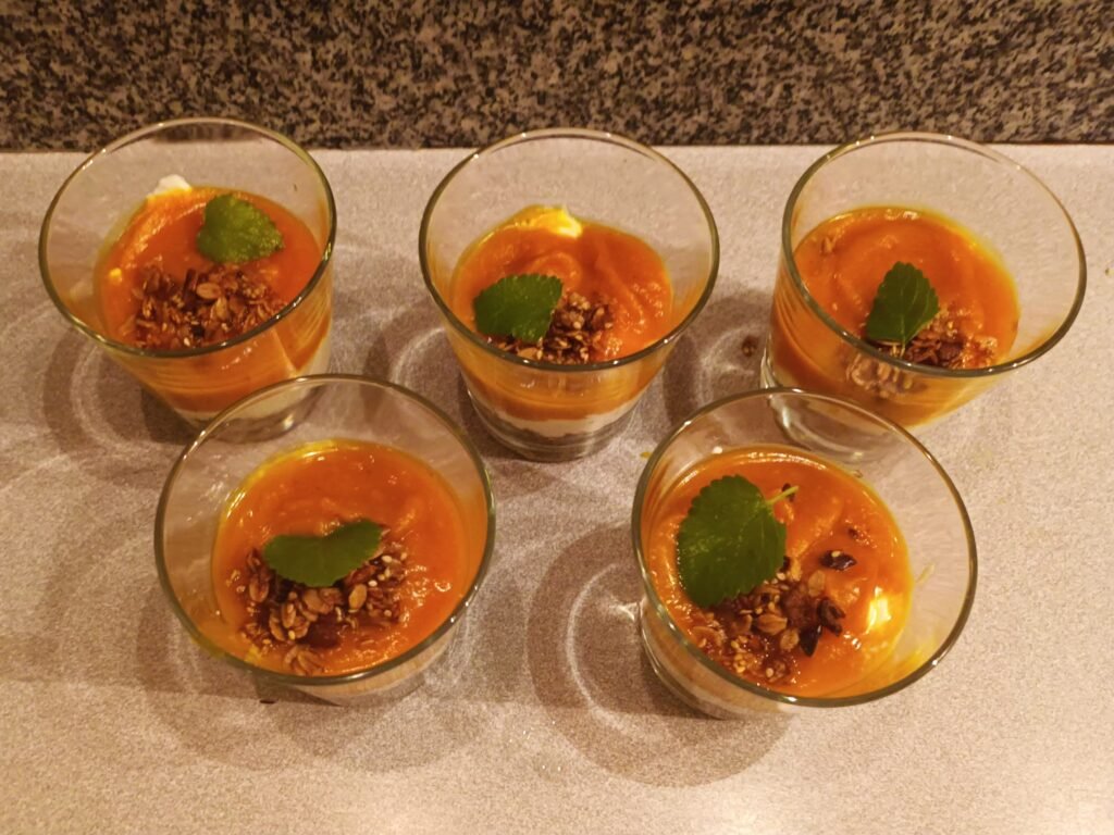 Kürbis-Schichtdessert mit Topfencreme